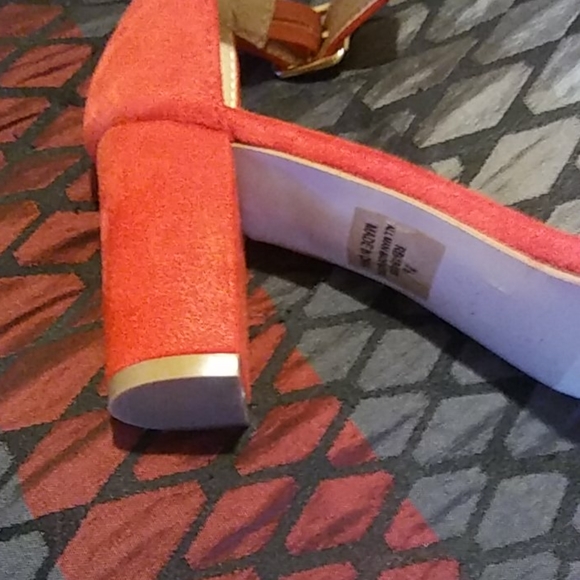 Shoes - Picture 3 of 3